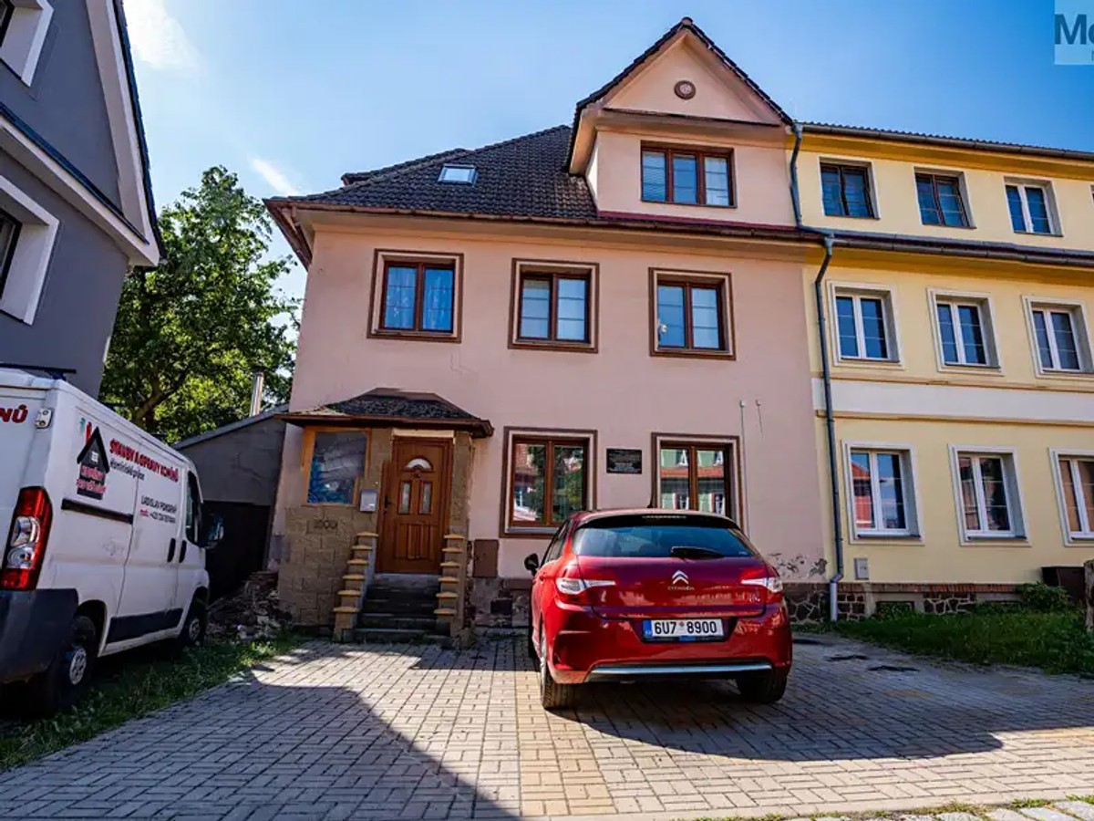 Prodej domu 250 m², pozemek 262 m²
