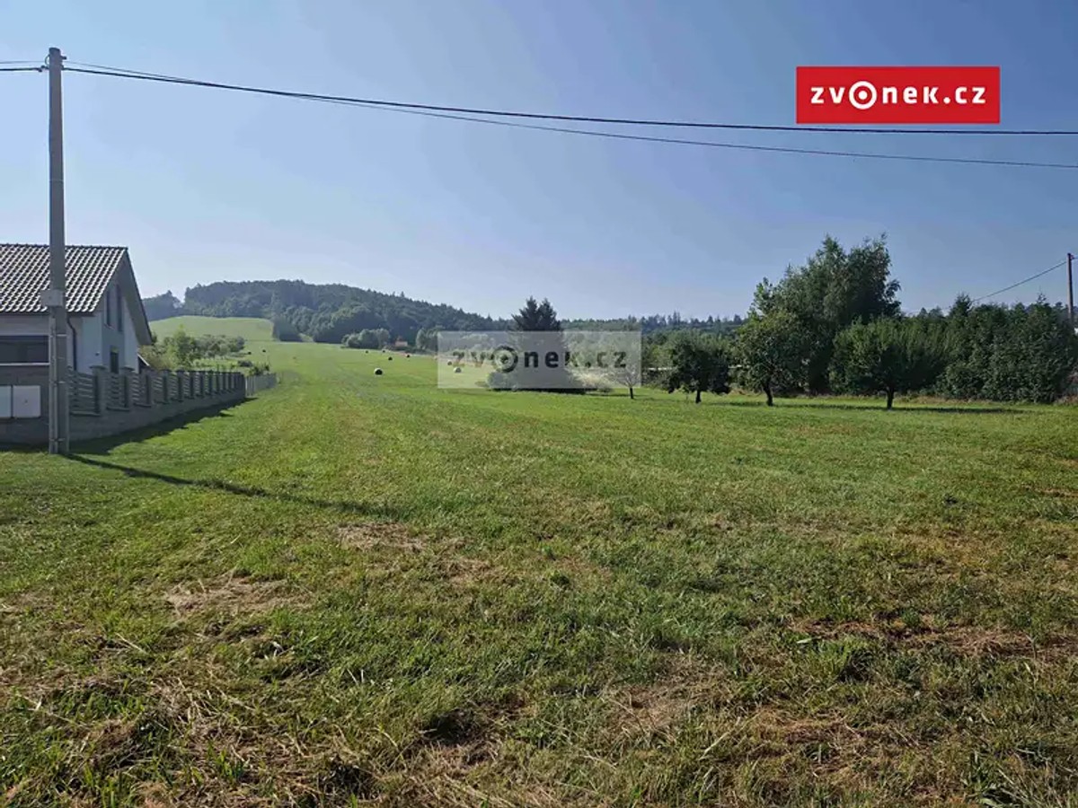 Prodej stavebního pozemku 1050 m²