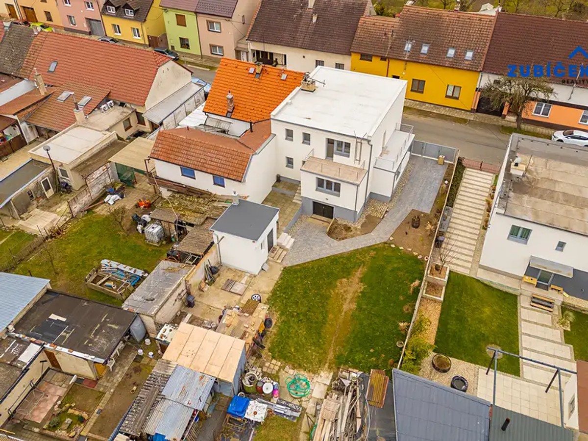 Prodej domu 350 m², pozemek 400 m²