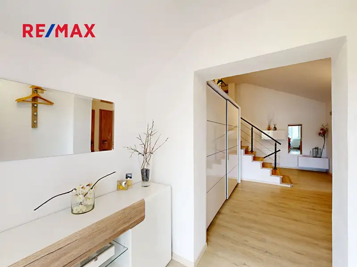 Prodej domu 186 m², pozemek 1068 m²