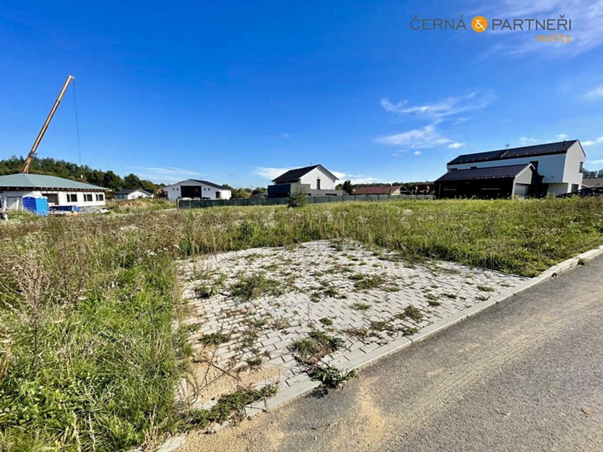 Prodej stavebního pozemku 1078 m²