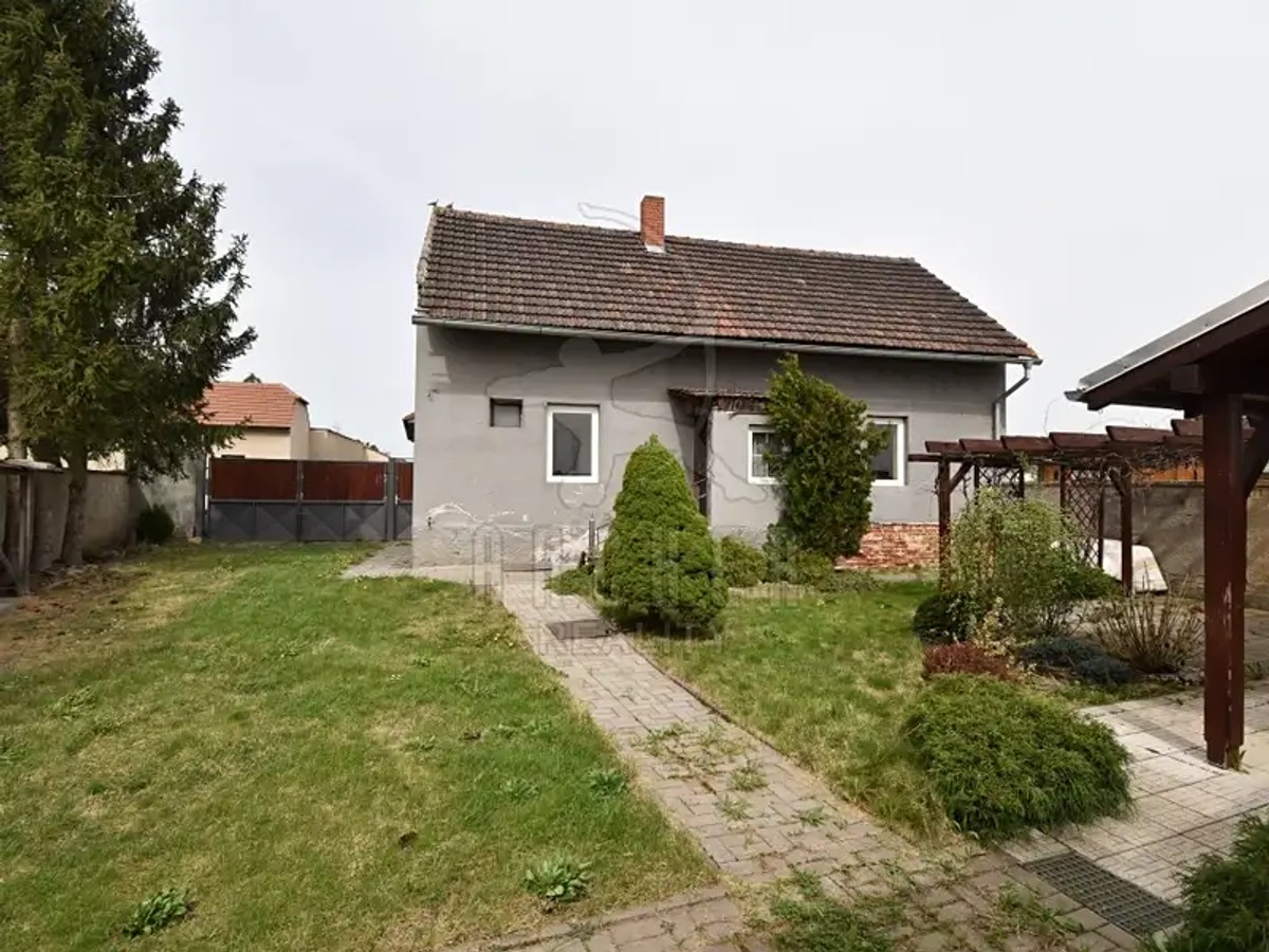 Prodej domu 100 m², pozemek 910 m²