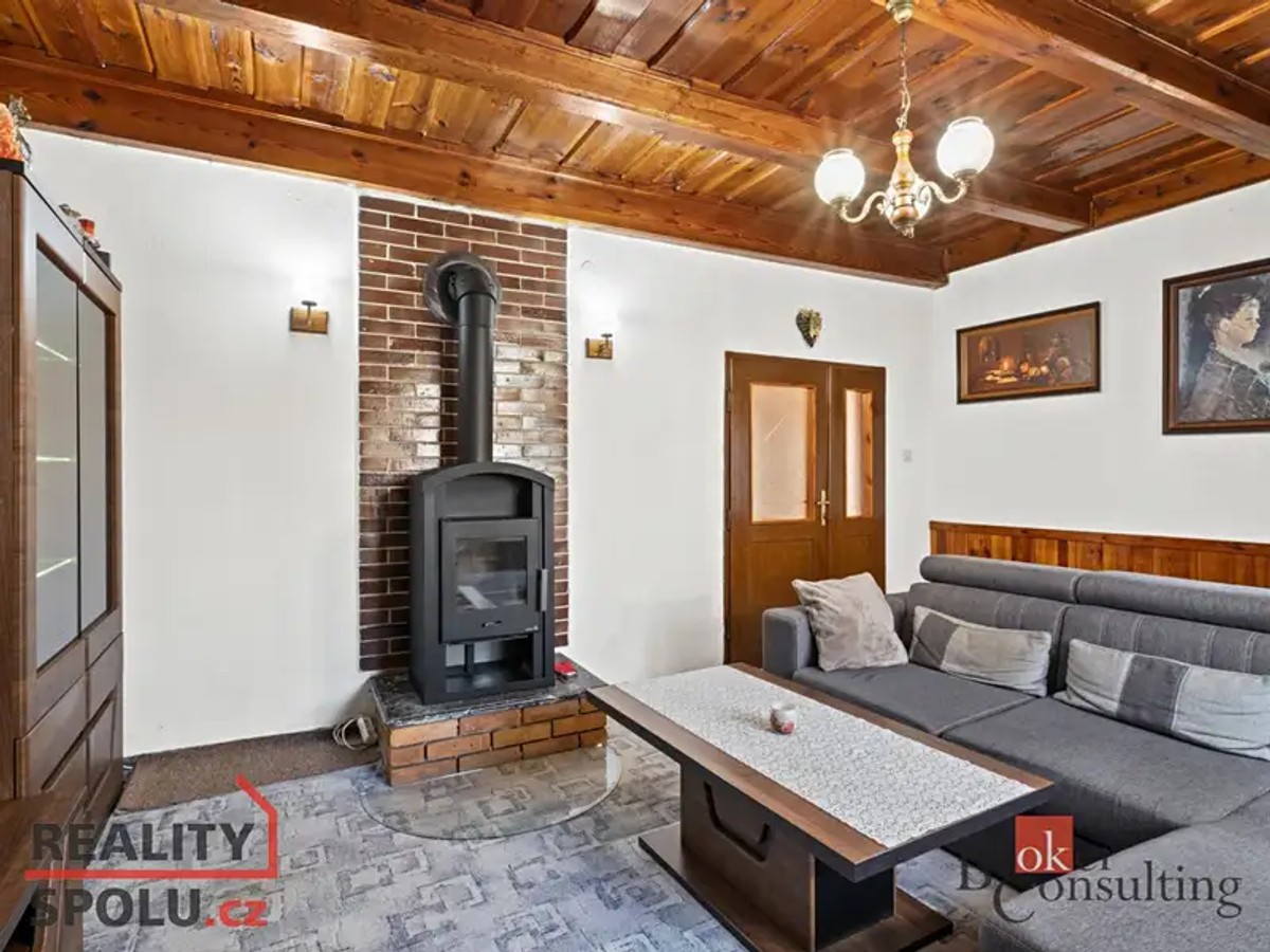 Prodej domu 297 m², pozemek 1378 m²