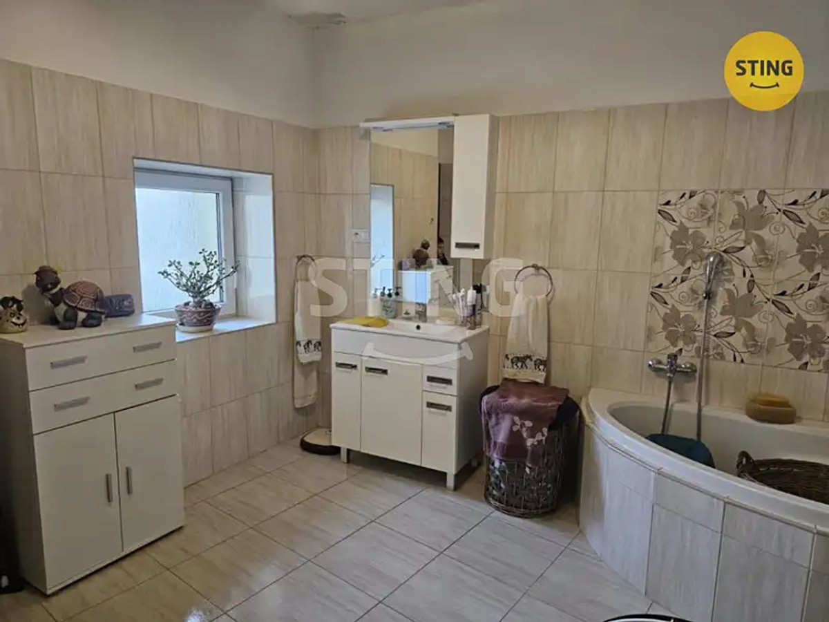 Prodej domu 220 m², pozemek 292 m²