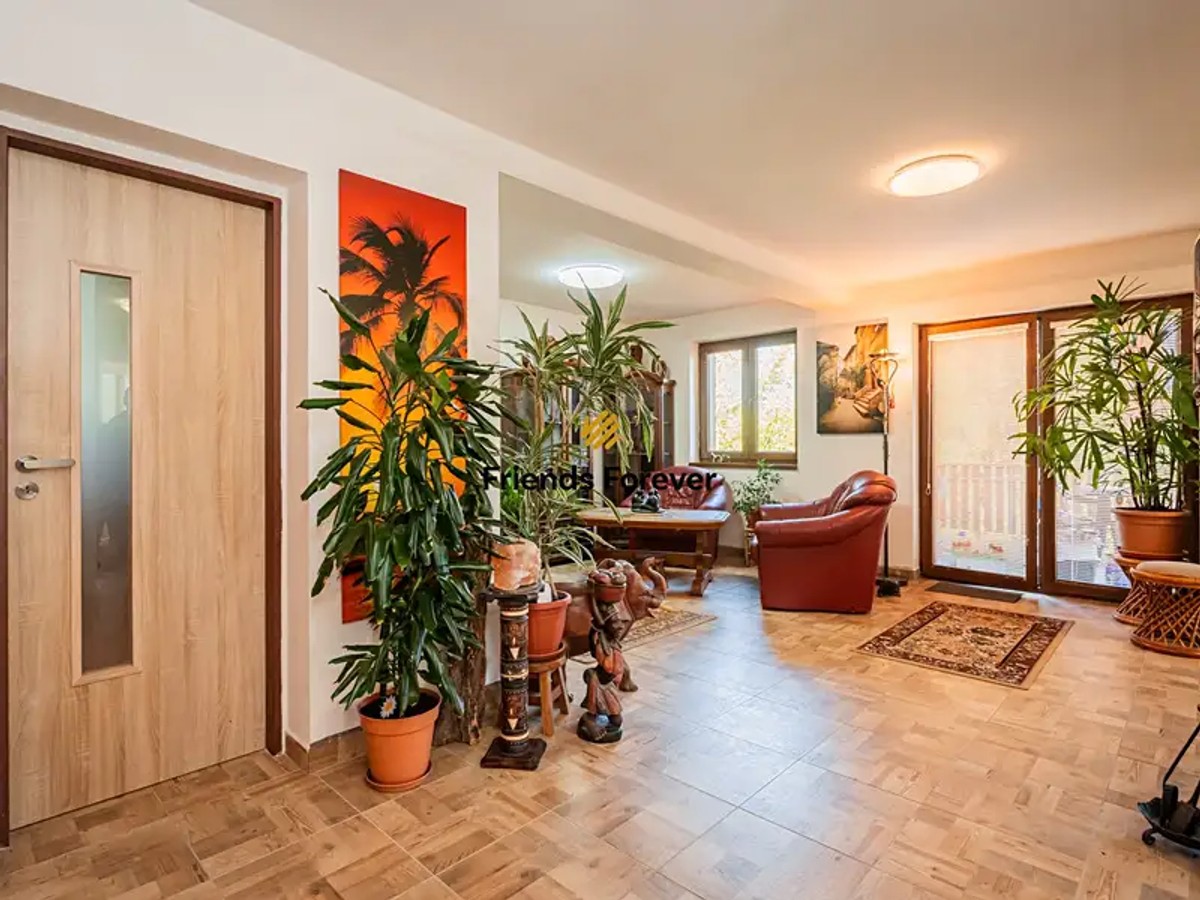 Prodej domu 142 m², pozemek 1619 m²