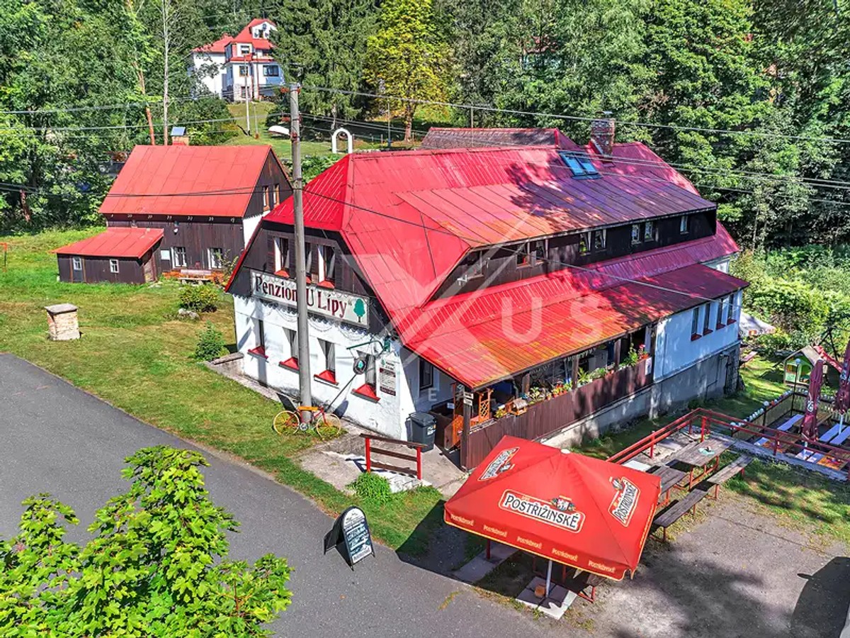 Prodej chalupy 668 m², pozemek 2102 m²