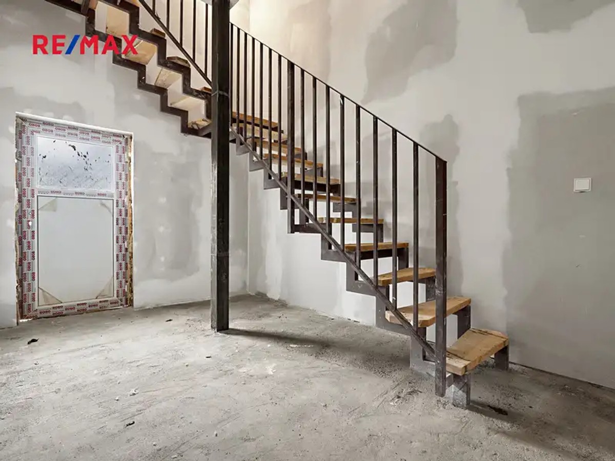Prodej domu 302 m², pozemek 831 m²