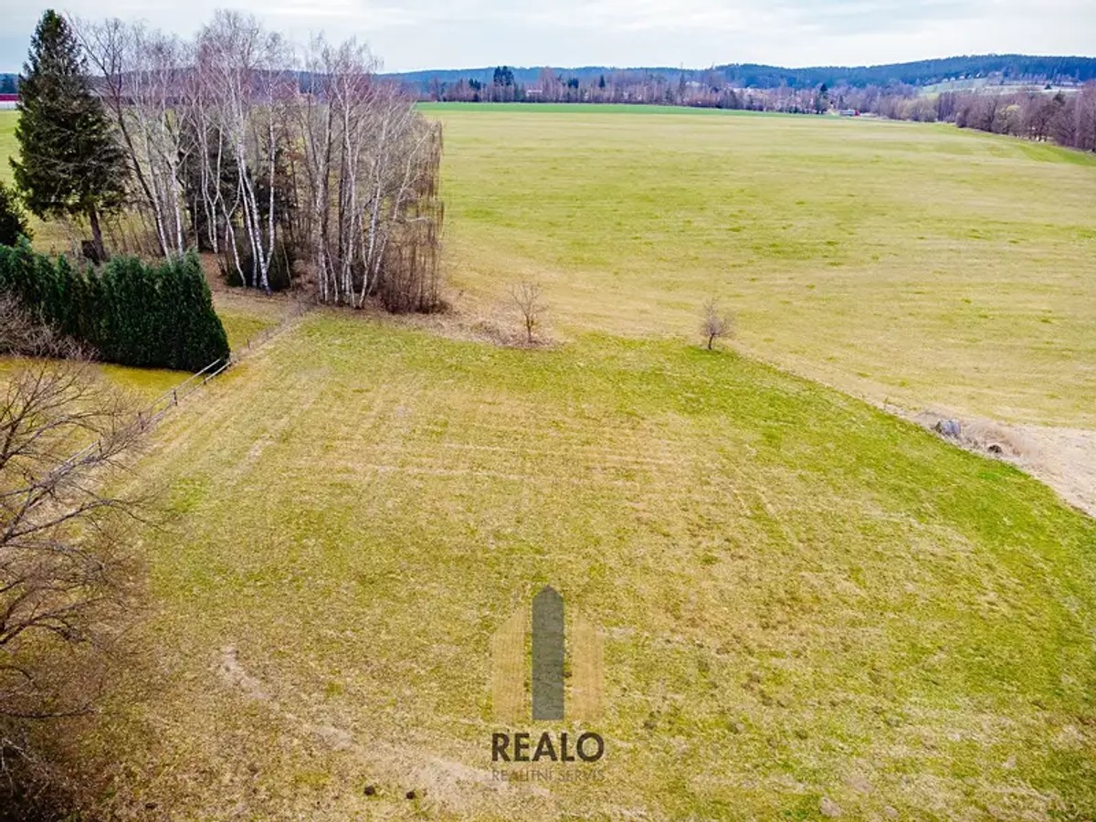 Prodej stavebního pozemku 1400 m²