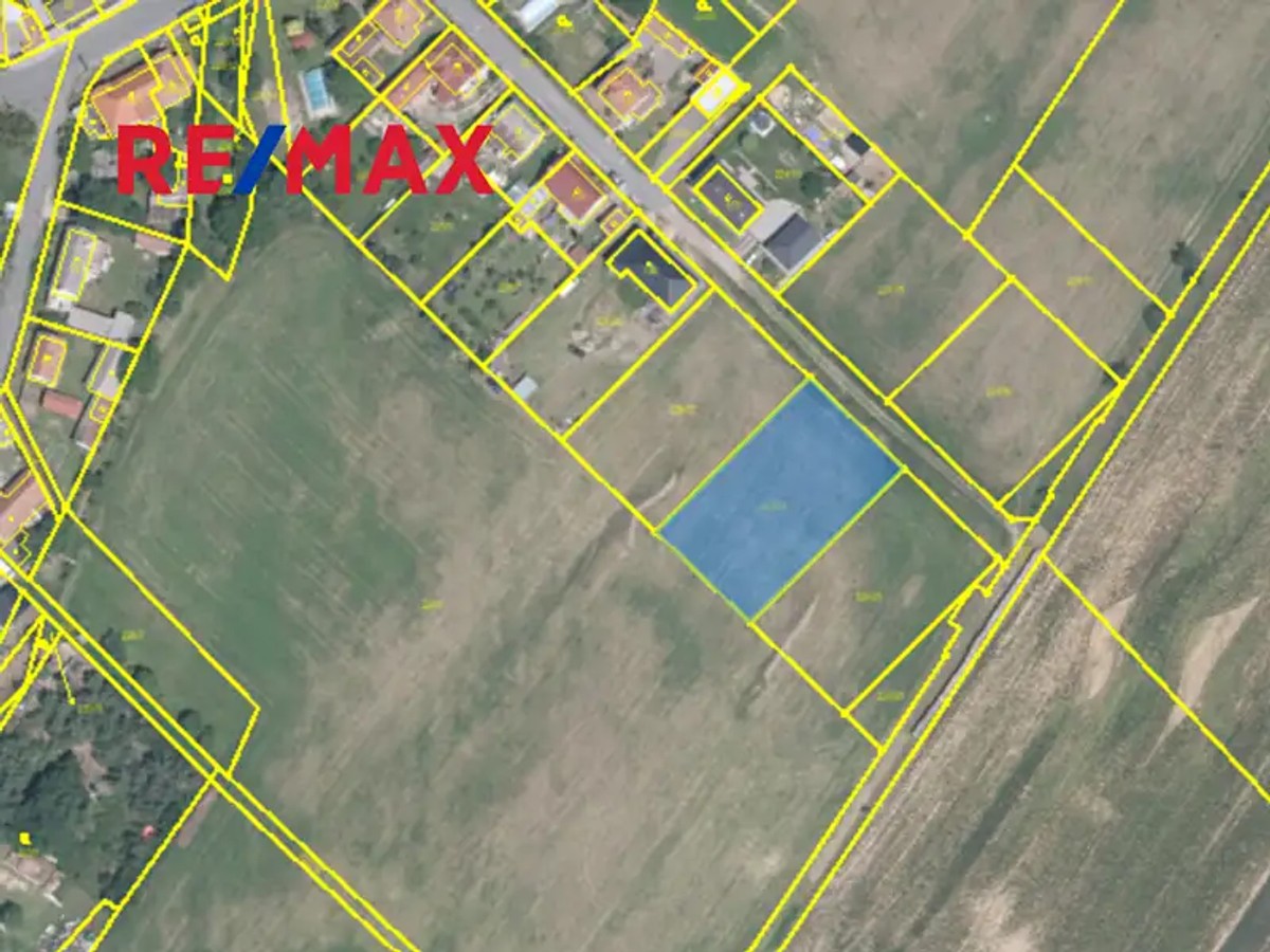 Prodej stavebního pozemku 1500 m²