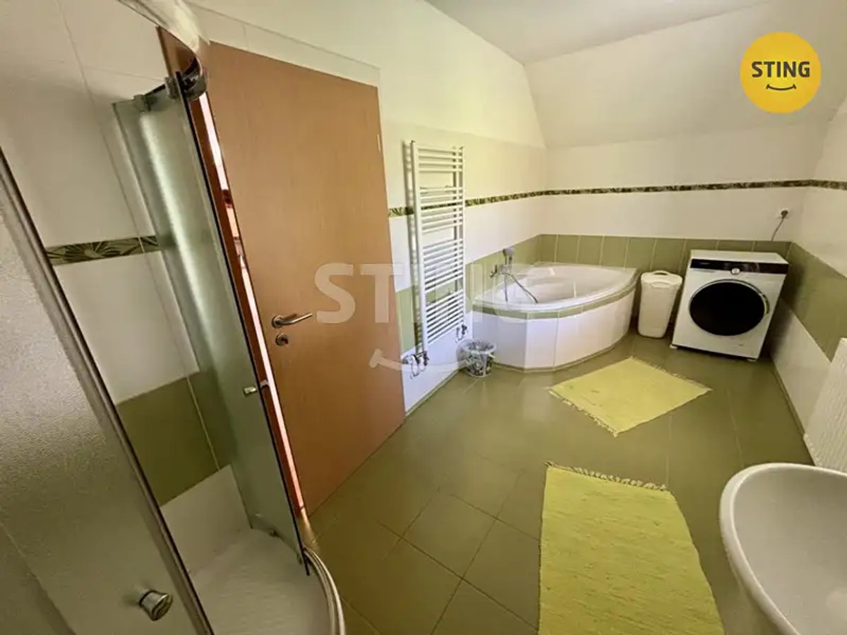 Prodej domu 334 m², pozemek 2308 m²