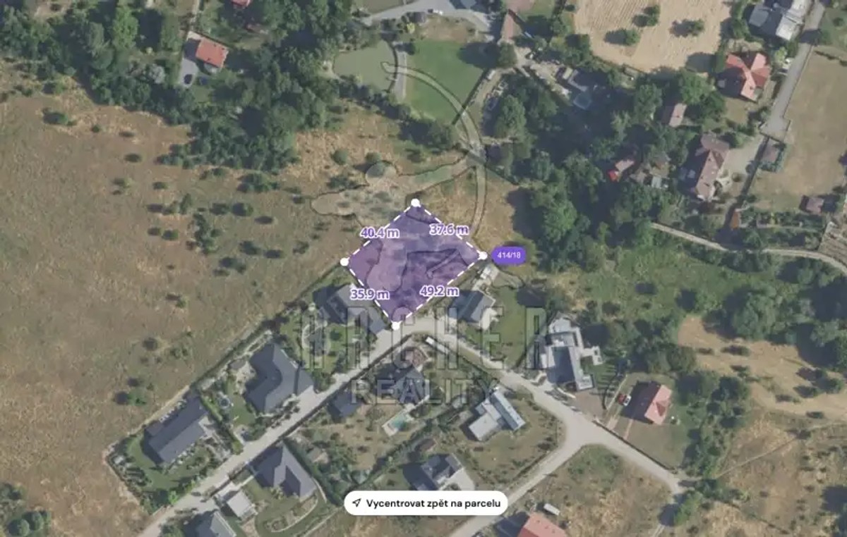 Prodej stavebního pozemku 1637 m²
