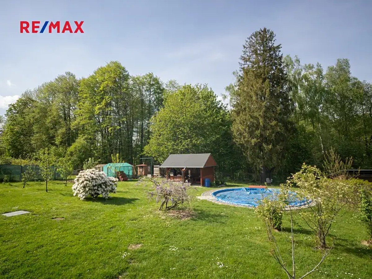 Prodej domu 291 m², pozemek 1086 m²