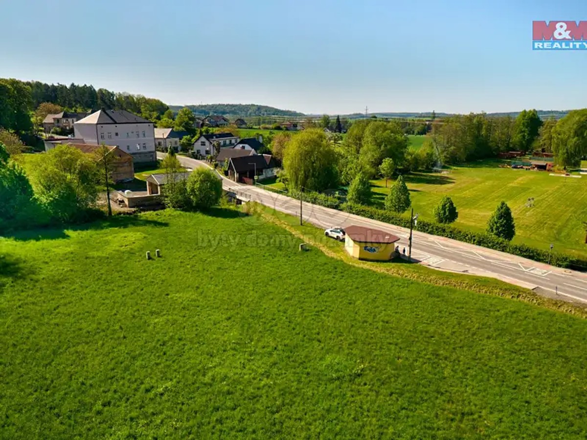 Prodej stavebního pozemku 1000 m²