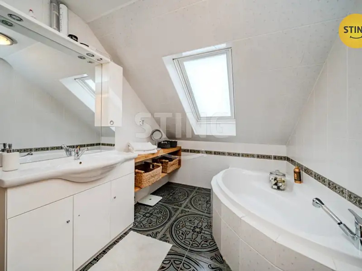 Prodej domu 240 m², pozemek 2035 m²