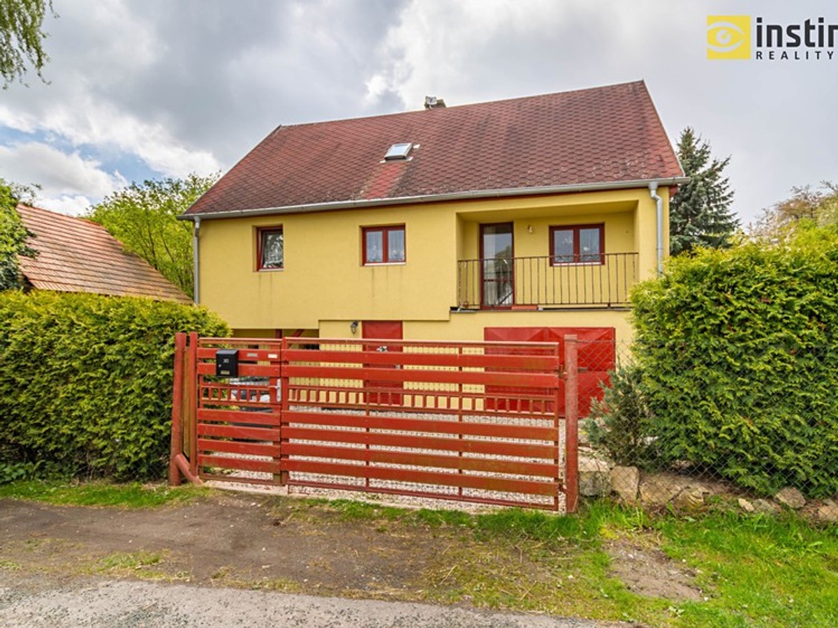 Prodej domu 240 m², pozemek 800 m²