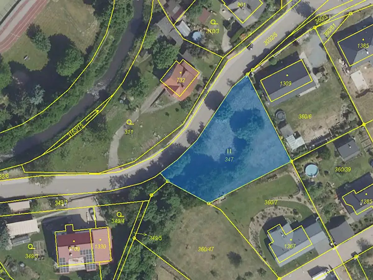 Prodej stavebního pozemku 1088 m²