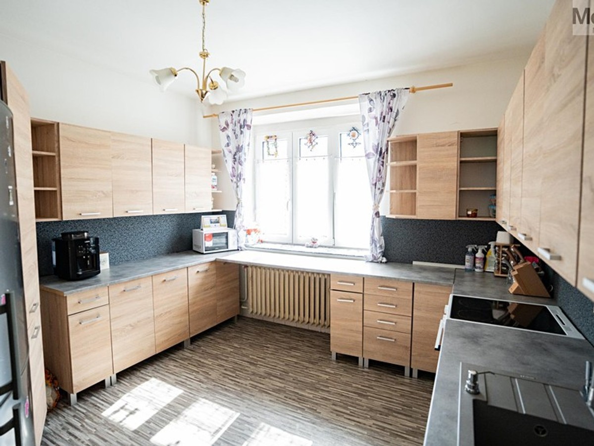 Prodej domu 765 m², pozemek 552 m²