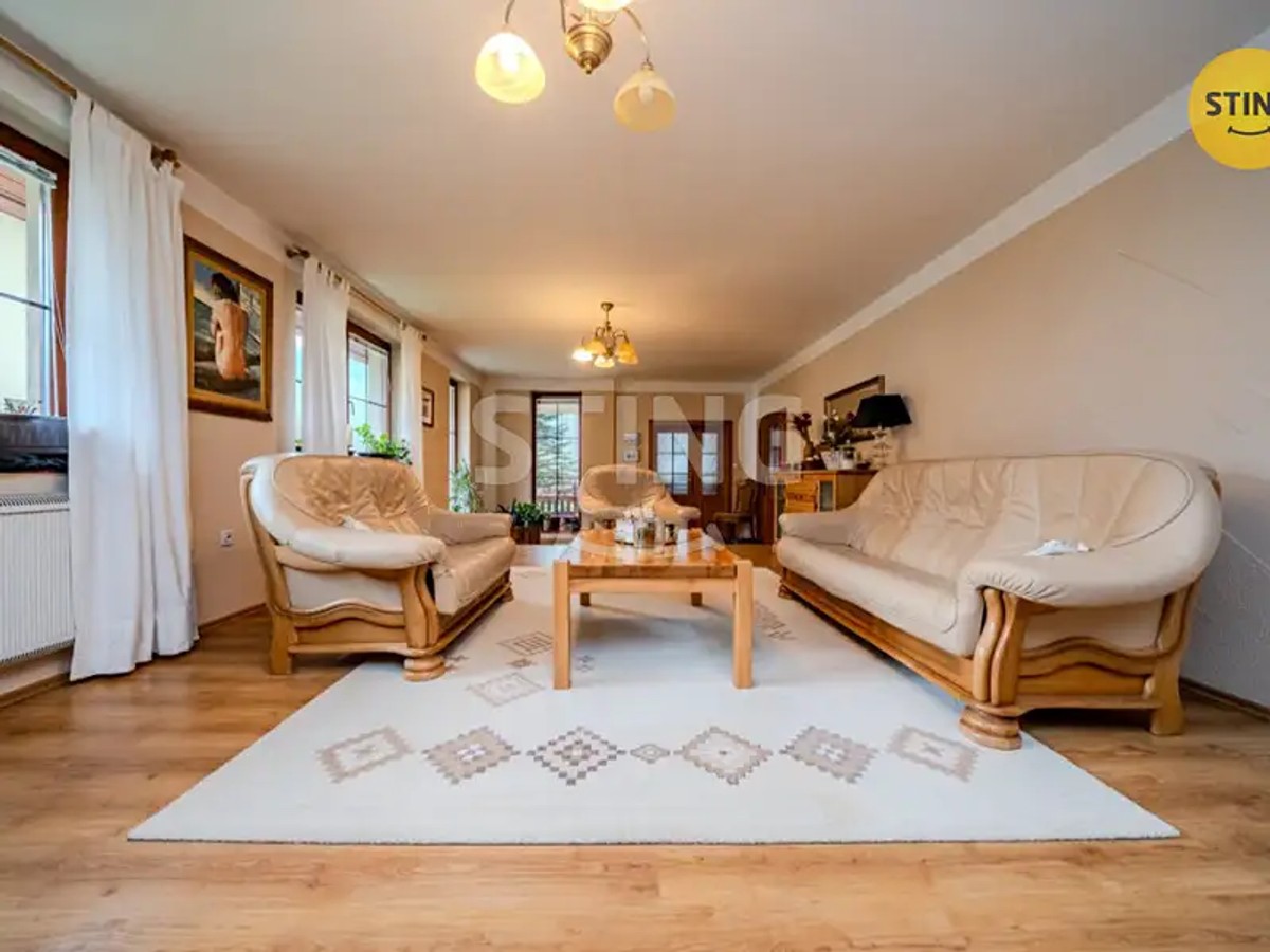 Prodej domu 240 m², pozemek 2035 m²