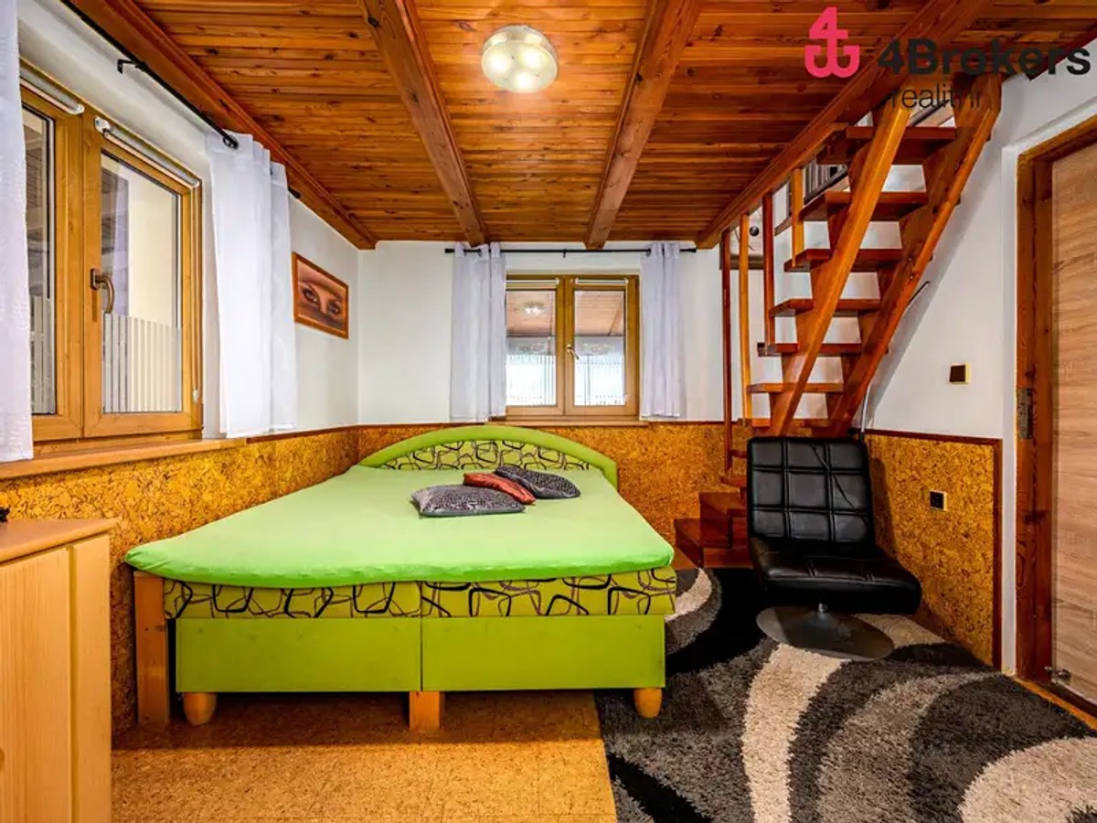Prodej domu 250 m², pozemek 2816 m²
