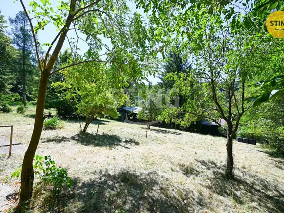 Prodej stavebního pozemku 833 m²