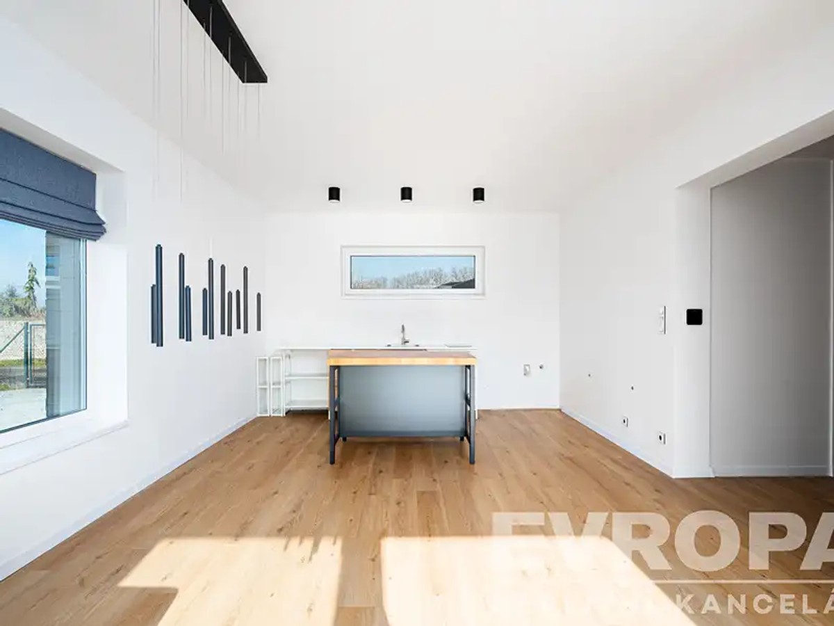 Prodej domu 100 m², pozemek 990 m²