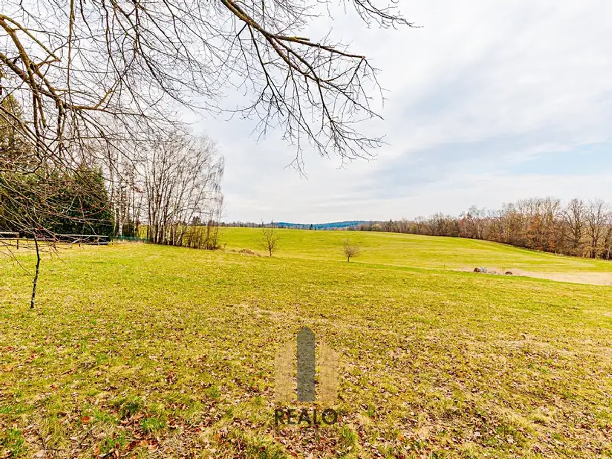Prodej stavebního pozemku 1400 m²