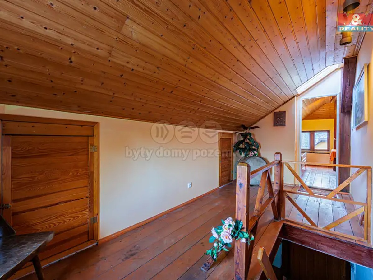 Prodej domu 440 m², pozemek 373 m²