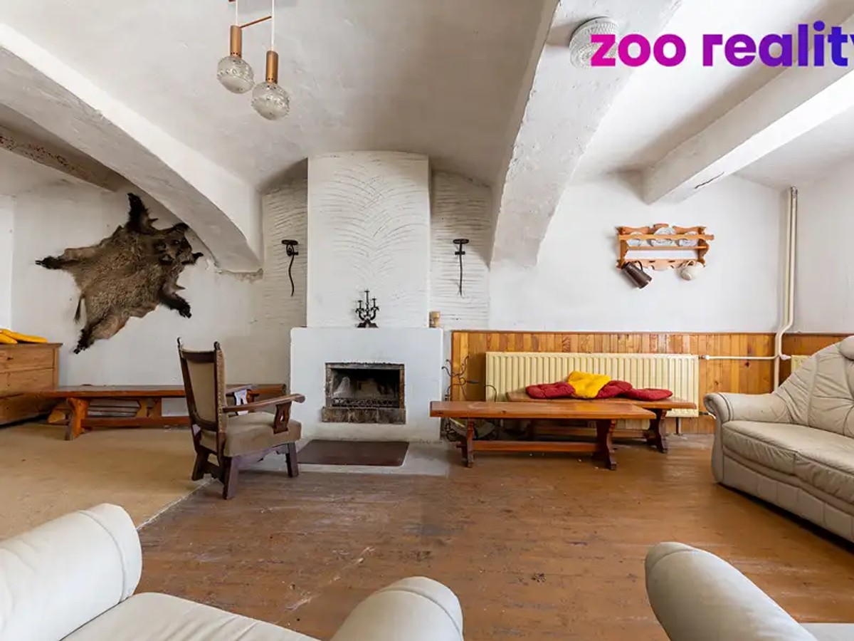 Prodej domu 200 m², pozemek 15554 m²