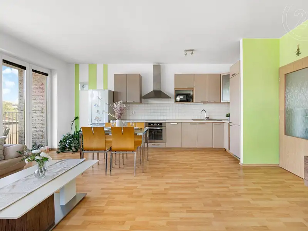 Prodej bytu 2+kk 66 m²
