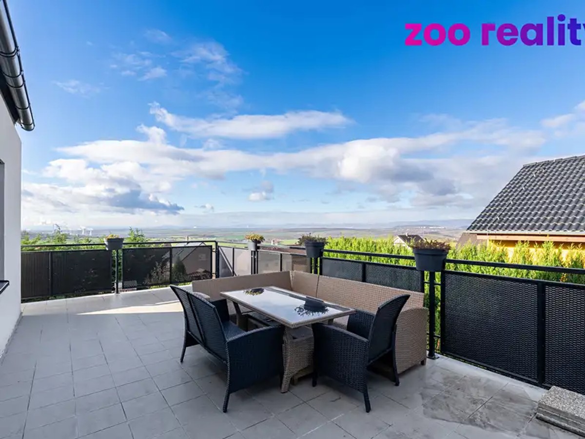 Prodej domu 353 m², pozemek 772 m²