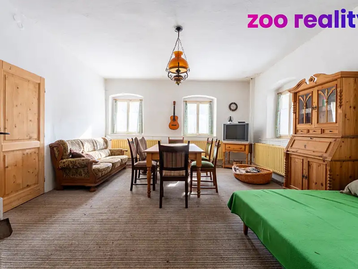 Prodej domu 200 m², pozemek 15554 m²