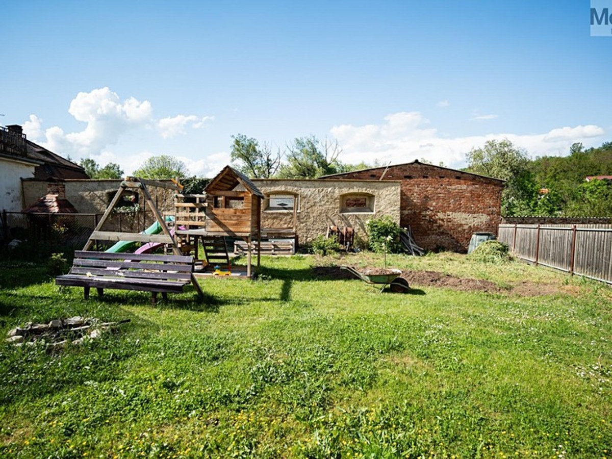 Prodej domu 765 m², pozemek 552 m²