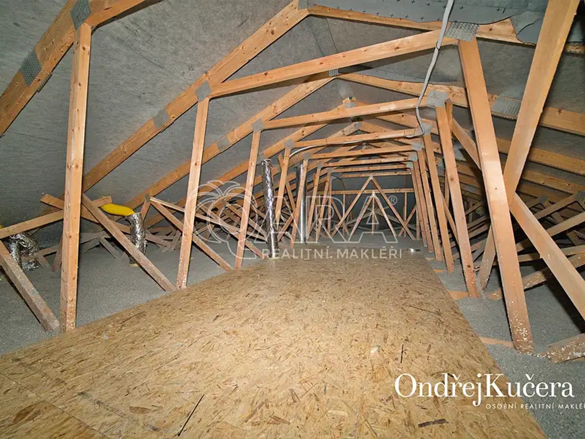 Prodej domu 200 m², pozemek 1000 m²