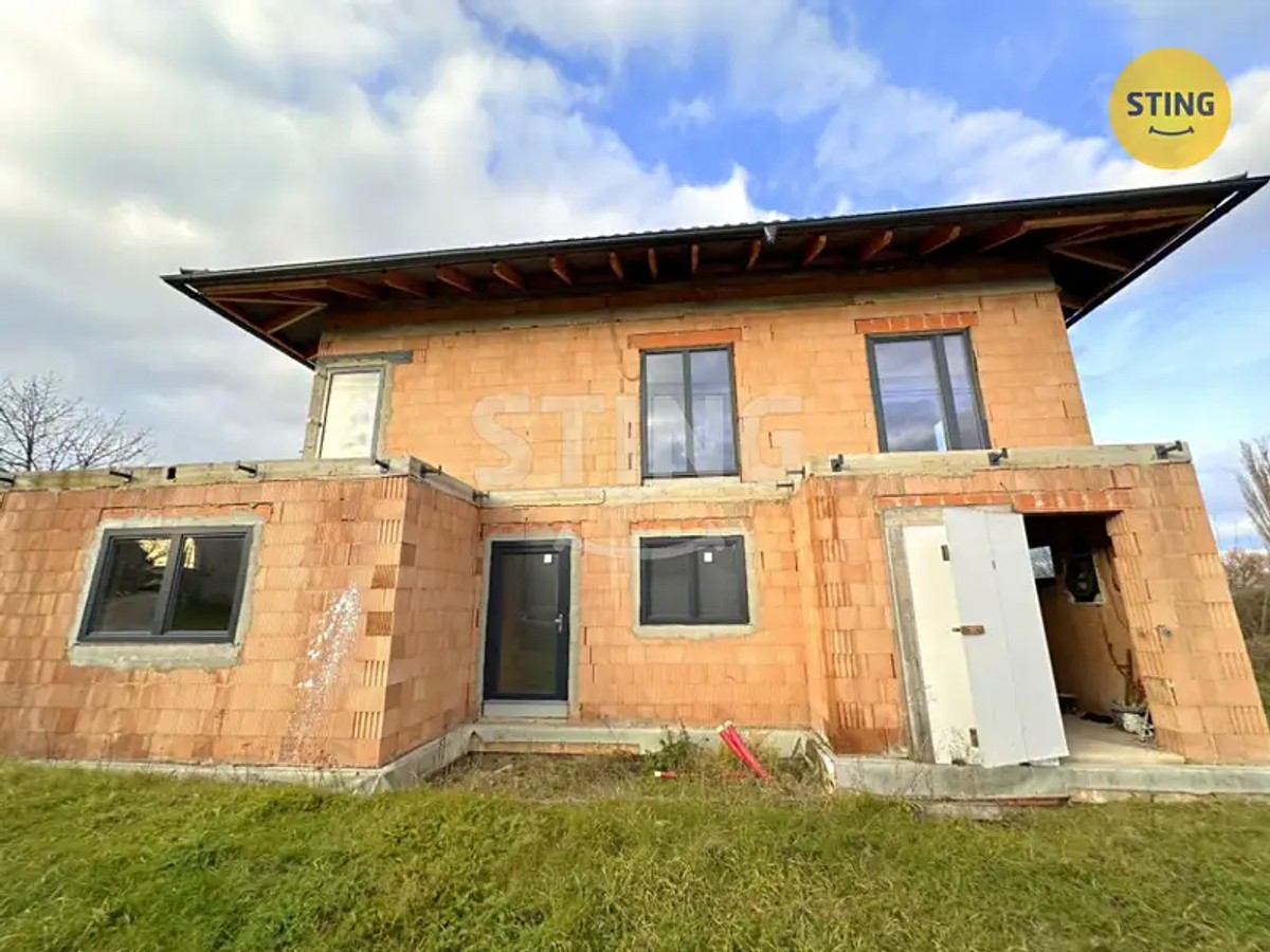 Prodej domu 285 m², pozemek 1323 m²
