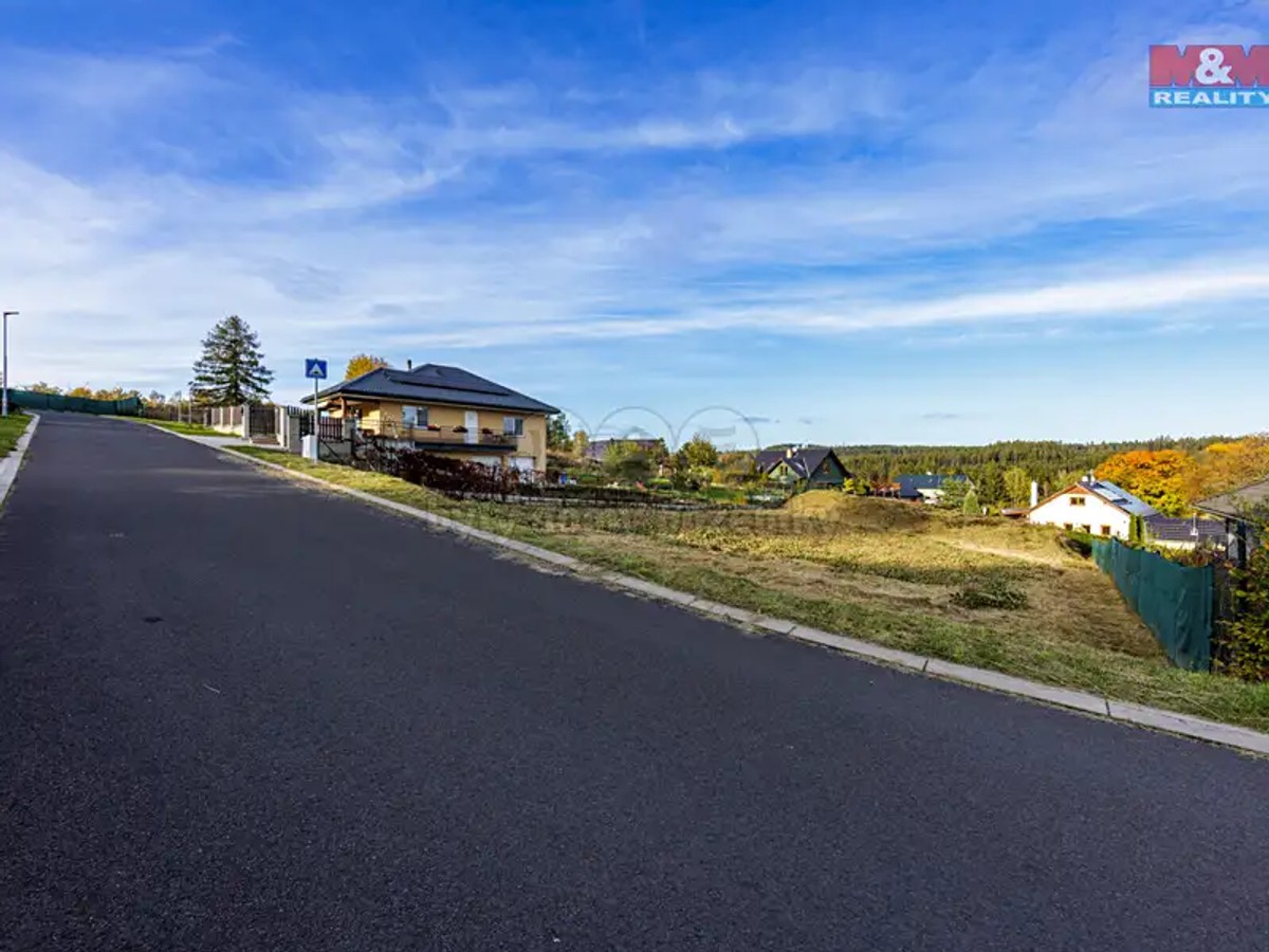 Prodej stavebního pozemku 1311 m²