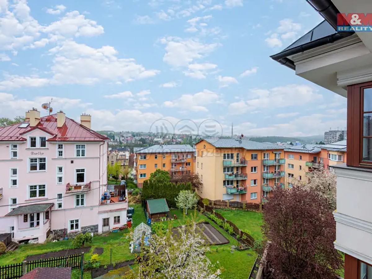 Prodej domu 895 m², pozemek 1336 m²