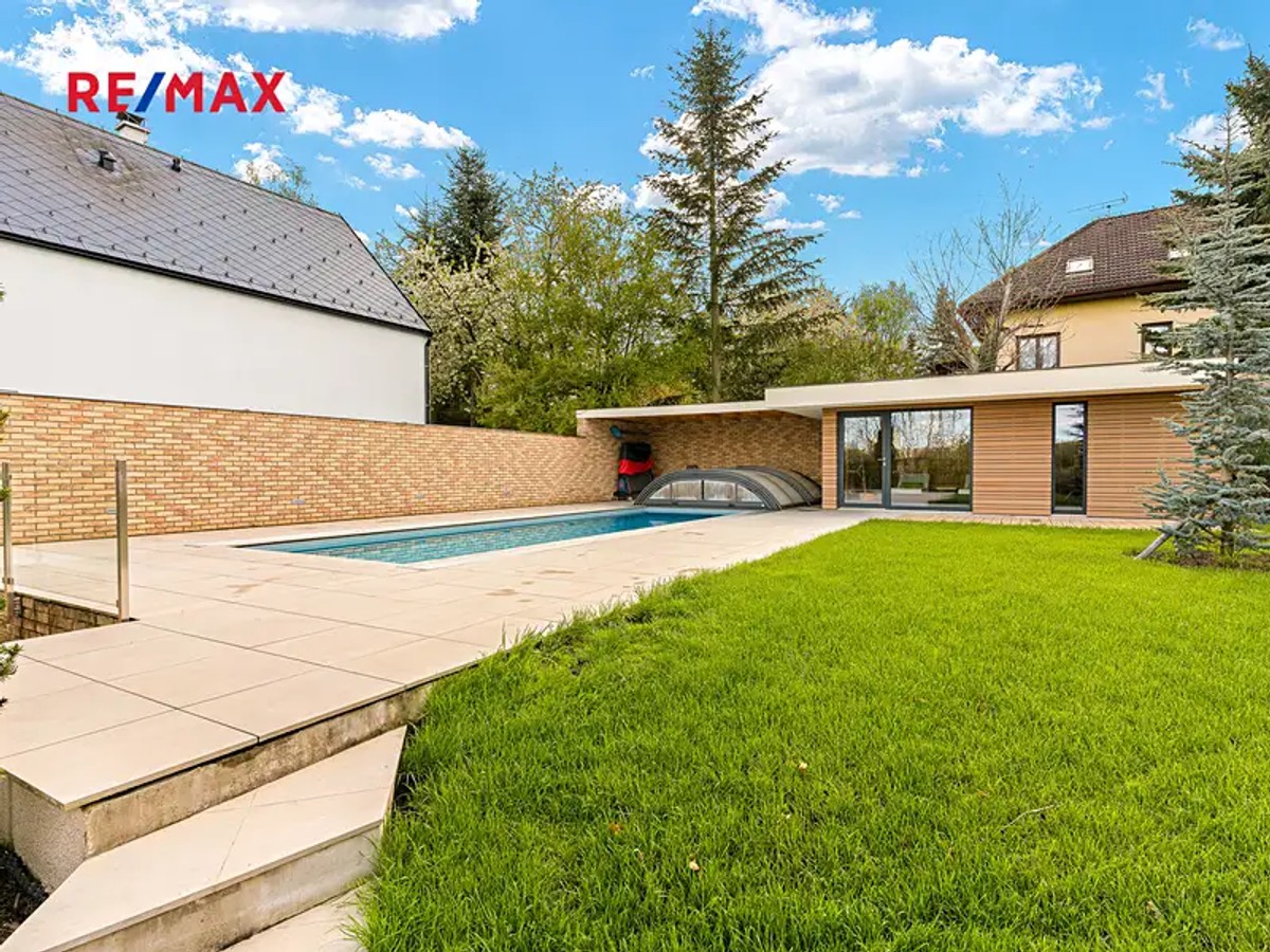 Prodej domu 307 m², pozemek 823 m²
