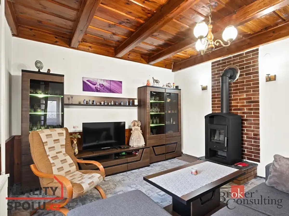 Prodej domu 297 m², pozemek 1378 m²