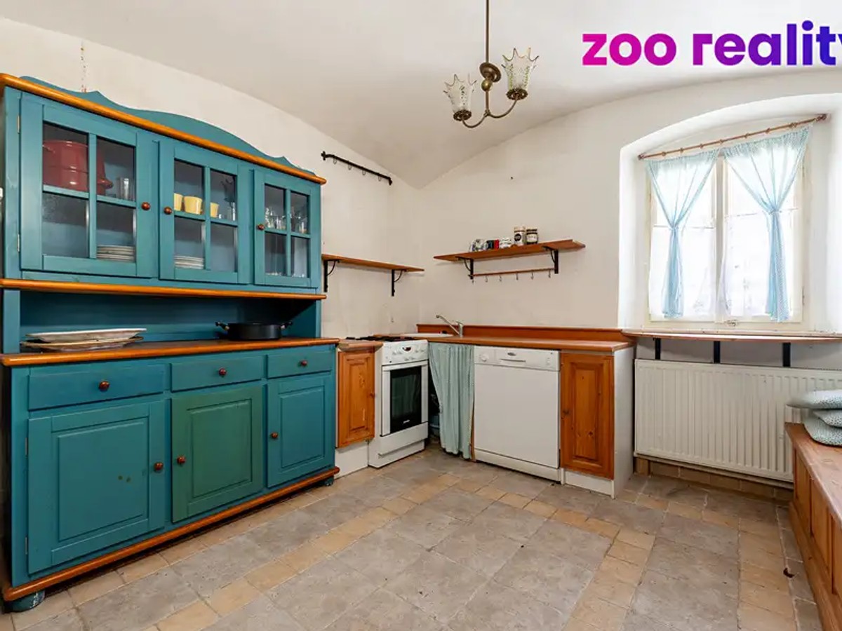 Prodej domu 200 m², pozemek 15554 m²