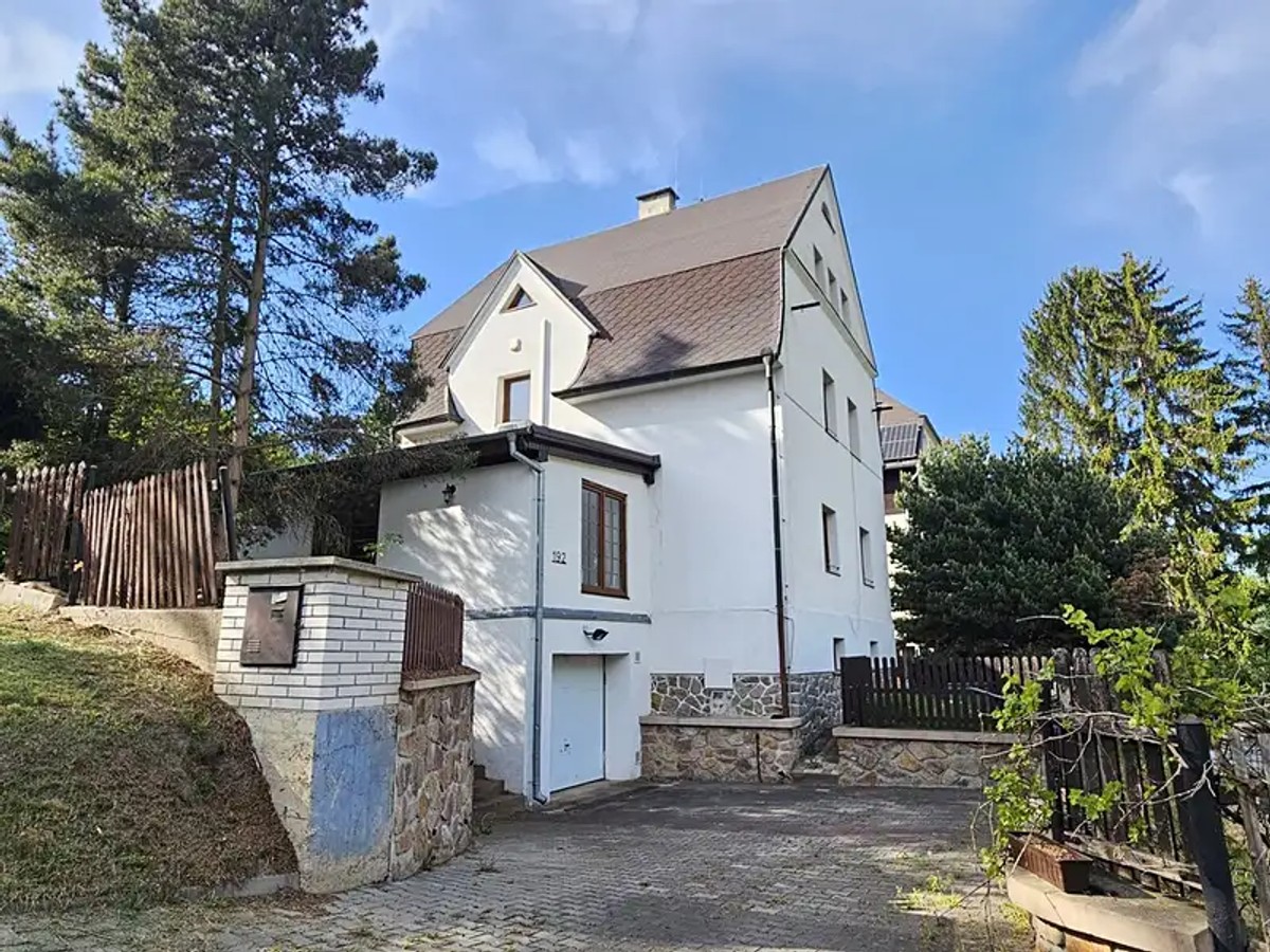 Prodej domu 250 m², pozemek 1117 m²