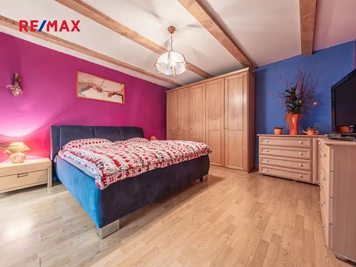 Prodej domu 350 m², pozemek 1872 m²
