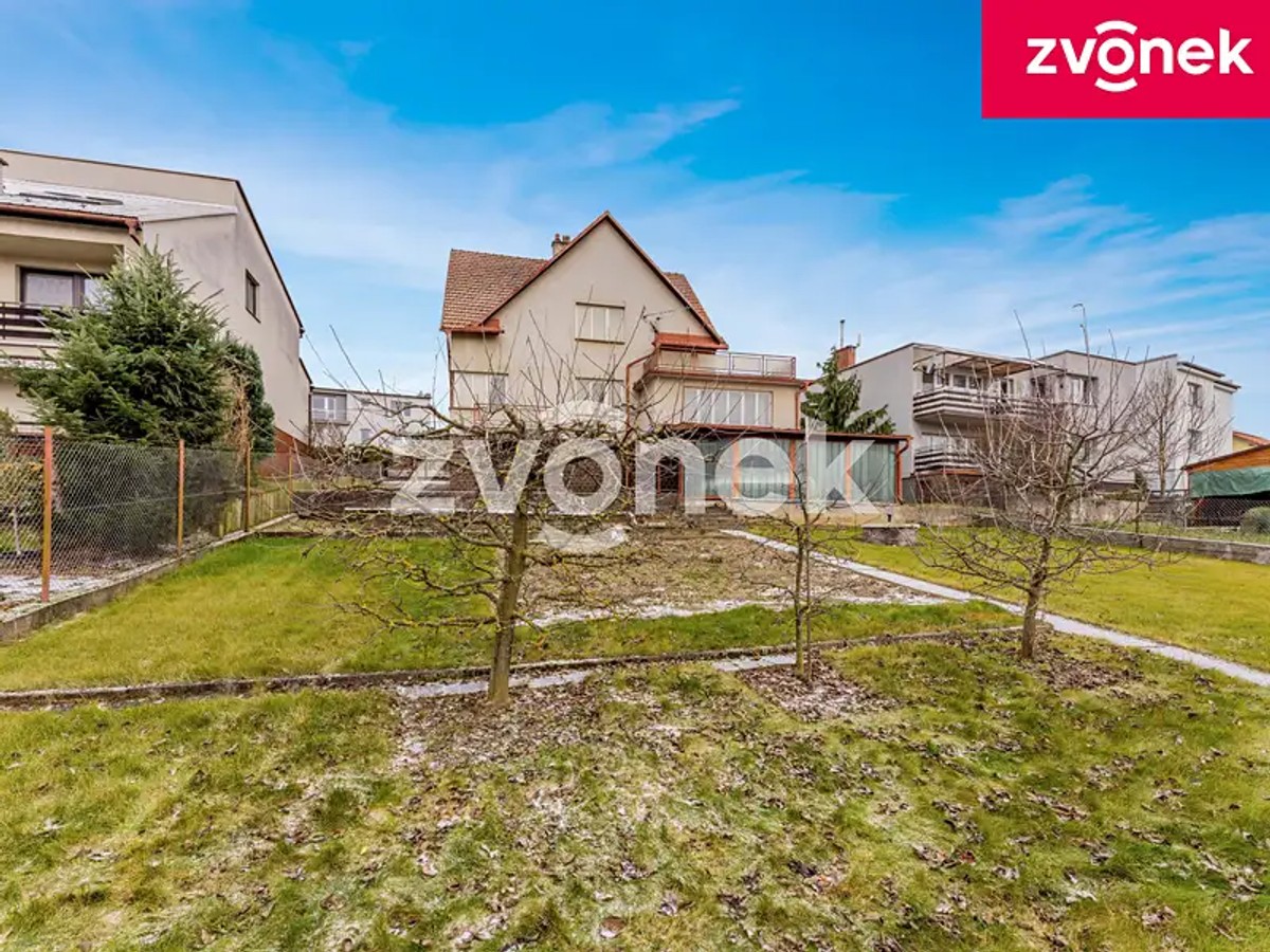 Prodej vily 250 m², pozemek 785 m²