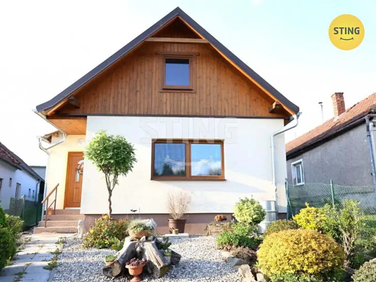 Prodej domu 220 m², pozemek 292 m²