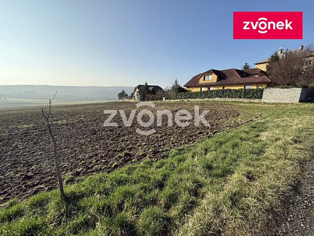 Prodej stavebního pozemku 1000 m²