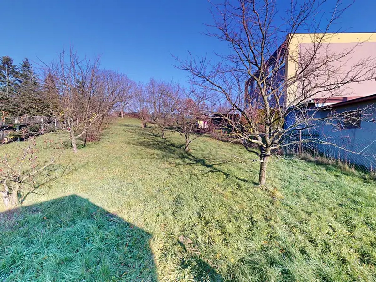 Prodej stavebního pozemku 1229 m²