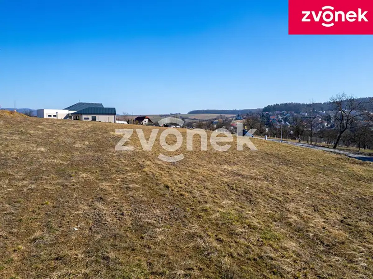 Prodej stavebního pozemku 1894 m²
