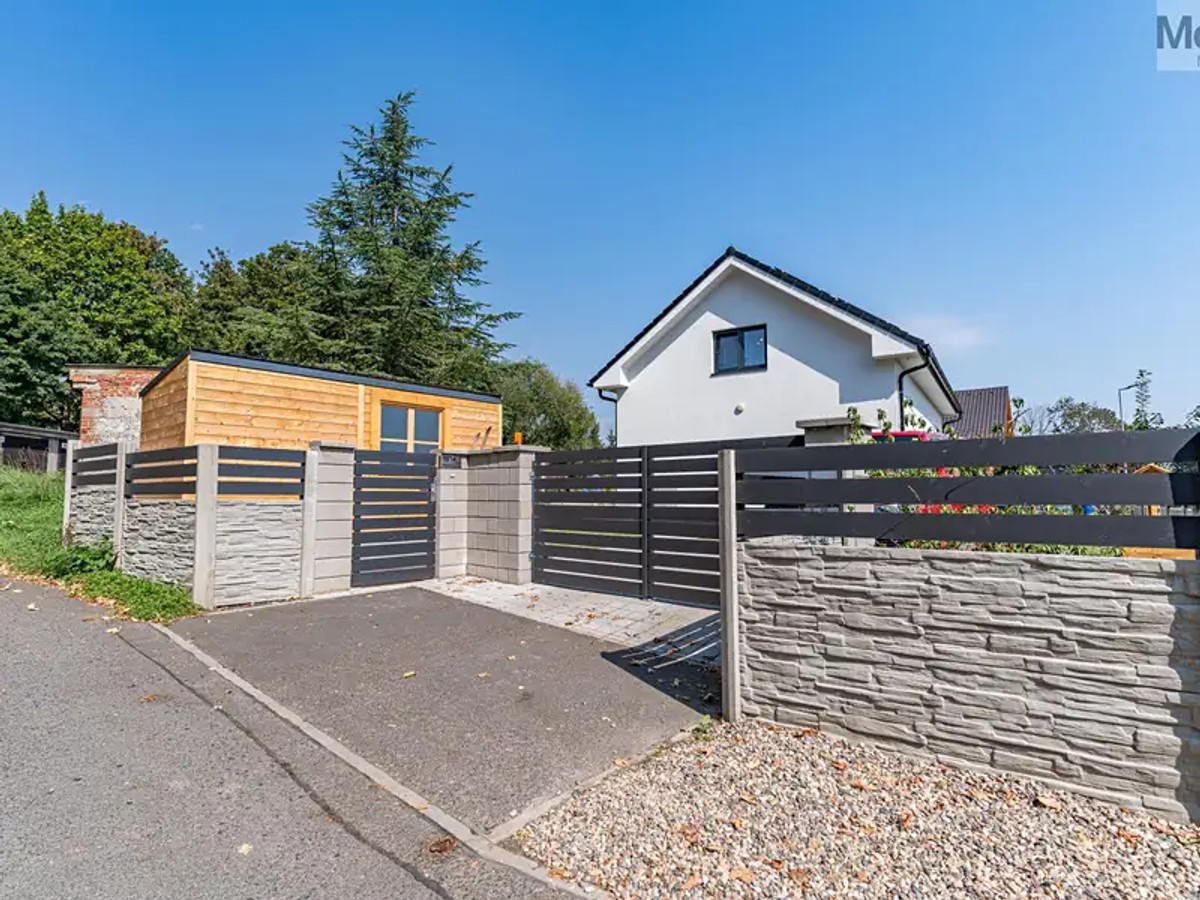 Prodej domu 220 m², pozemek 860 m²