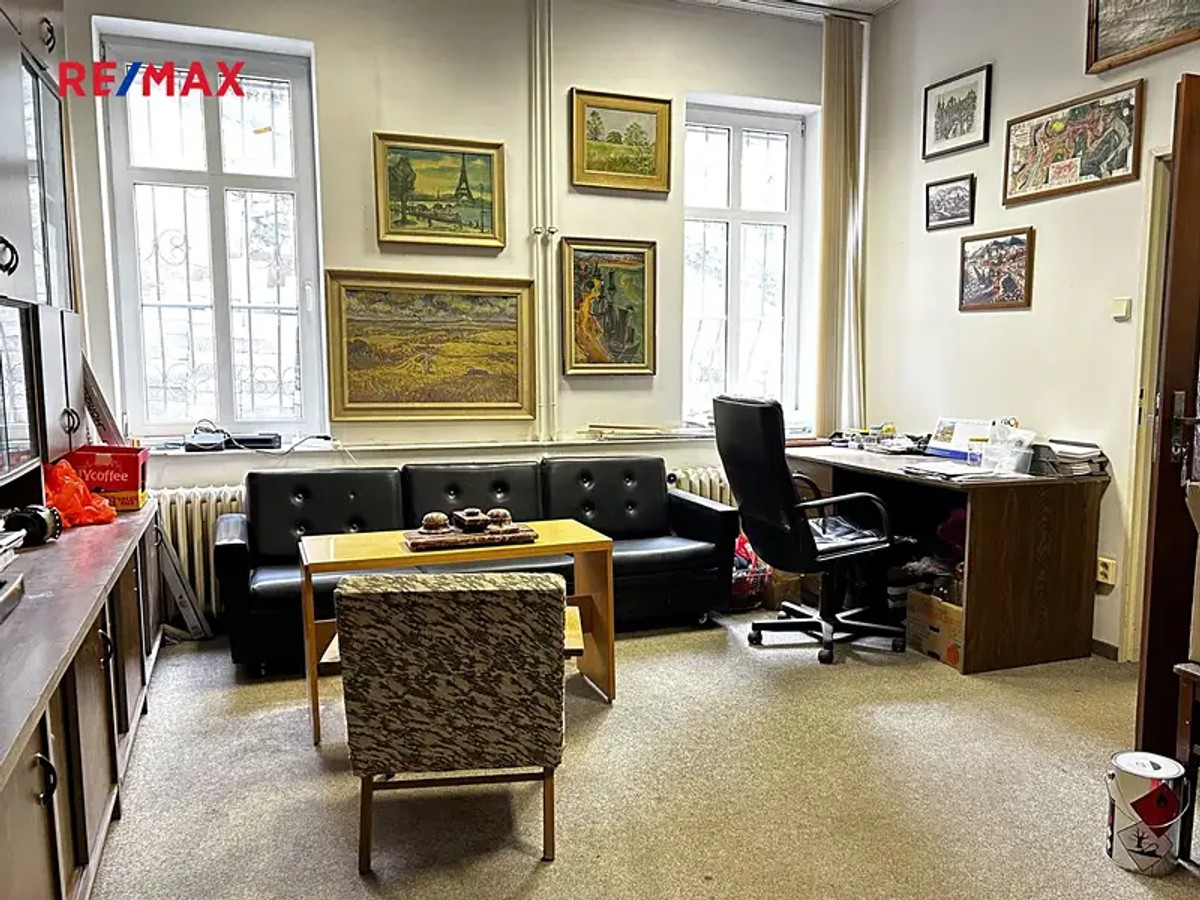 Prodej vily 482 m², pozemek 732 m²