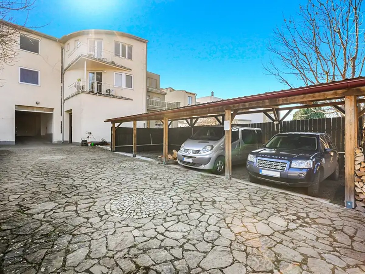 Prodej bytu 4+kk 145 m²
