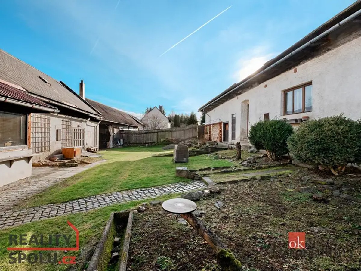 Prodej domu 297 m², pozemek 1378 m²